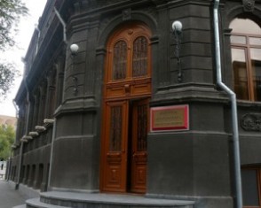 «Հրապարակ». Սերժ Սարգսյանը չի մասնակցել Հովիկ Աբրահամյանի ծննդյան արարողությանը