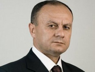 Պաշտպանության նախարարը հանդիպել է նախագահի ամենամյա կրթական պարգեւի Հաղթողների ա