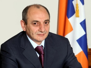 Արցախի նախագահը զրուցել է Պարույր Հայրիկյանի հետ