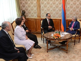 President Sargsyan receives Armenian Missionary Association of America delegatio