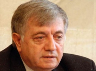 «Առավոտ». Ինչո՞ւ պետք է Արտակ Բուդաղյանը տուժող ճանաչվեր. Սուրիկ Խաչատրյանի որդո