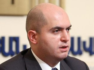 Արմեն Աշոտյանն ընդունել է Հնդկաստանի դեսպանին