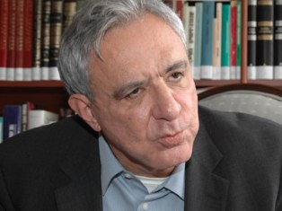«Ժողովուրդ». Հանթսմանը խզել է կապերը Վարդան Օսկանյանի հետ