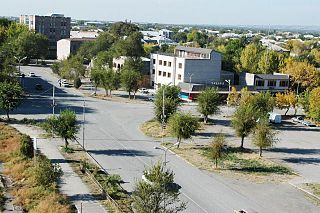 «Չորրորդ ինքնիշխանություն». Արտաշատի կադաստրի պետը բանկ է կառուցում՝ փակելով «Հա