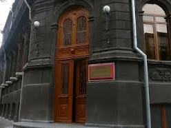 ՀՀԿ Գործադիր մարմնի նիստն սկսվեց. Գնալու ենք Իշխան Զաքարյանի «ասաբնյակում» մնա՞ն