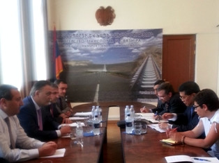 Armenian Transport Minister urges ADB to accelerate tranche funding