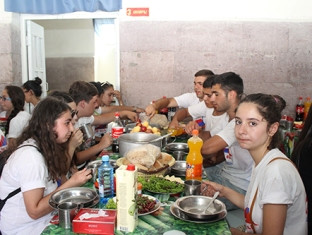 «Արի տուն» ծրագրի մասնակիցներն այցելեցին ոստիկանության զորամաս