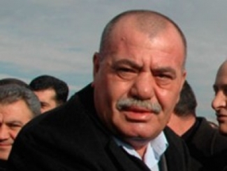 «Իրատես de facto». «Հանգիստ-շնորհքով ծնունդ էր»