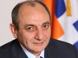 Բակո Սահակյանը ԼՂՀ ԱԳՆ աշխատակիցներին դիվանագիտական աստիճաններ եւ մեդալներ է շնո