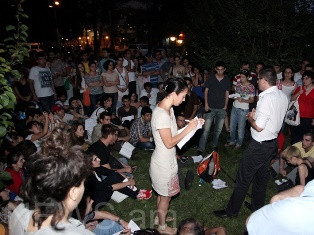 «Հար-յուր, հար-յուր» երթը եւ ակցիաները շարունակվում են. Մաշտոցի պուրակում հավաք