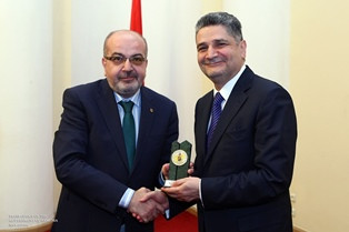 Շահագրգռված ենք, որ մեր ավանդական կուսակցությունները միշտ ուժեղ լինեն. Տիգրան Սա