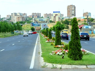 Այս տարվա առաջին կիսամյակում Երեւանում տնկվել է շուրջ 40 հազար ծառ եւ թուփ