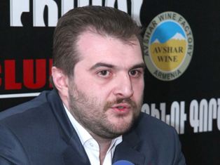 Արգիշտի Կիվիրյան. Հայաստանում անհրաժեշտ է ձեւավորել հասարակական դիմադրության ավե