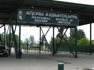 Armenian citizens stuck in Abkhazia return to Yerevan