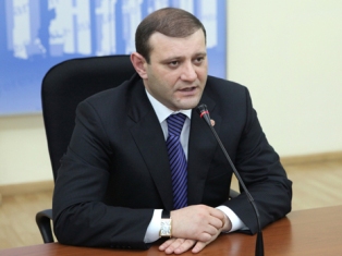 Բարեխիղճ տնտեսվարողները պարգեւատրվել են Երեւանի քաղաքապետի շնորհակալագրերով