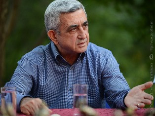 Սերժ Սարգսյանը մասնակցել է «Բազե-2013»-ի փակմանը (ֆոտո)