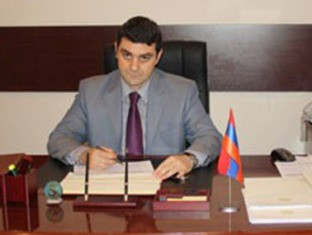 Վահե Էլոյանը հրաժարվում է մեկնաբանել իր վերջին պաշտոնանկությունը