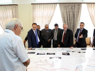 Բակո Սահակյանի մոտ քննարկել են Վարդենիս-Մարտակերտ մայրուղու կառուցման խնդիրը