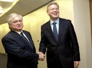 Armenian FM and EU Commissioner to discuss formal meeting of Eastern Partnership