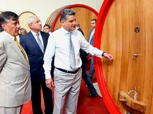 Վարչապետը ծանոթացել է Արագածոտնի մարզում կառավարության աջակցությամբ իրականացվող