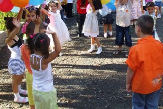«Չորրորդ ինքնիշխանություն». Չաշխատող մայրերի երեխաներին մանկապարտեզ չե՞ն ընդունո