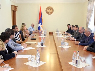 Բակո Սահակյանը գործարար Ռուբեն Վարդանյանի հետ քննարկել է Արցախում տարբեր ծրագրեր