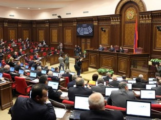 ԱԺ էթիկայի հանձնաժողովը  ստացել է 6 դիմում, որոնցից վարույթ է ընդունել միայն մեկ