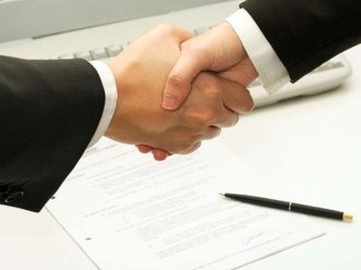 Գործատուների ու արհմիության ղեկավարները համաձայնագիր ստորագրեցին
