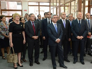 Սերժ Սարգսյանն ներկա է գտնվել Հայկական ազգային ճարտարագիտական լաբորատորիաների բա
