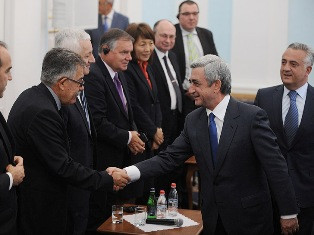 Կենտրոնական բանկերի ներկայացուցիչները նախագահականում (ֆոտո)