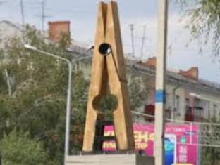 Ղազախստանում 3-մետրանոց լվացքասեղմակ է հայտնվել