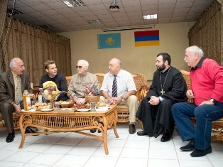 Charles Aznavour meets with Armenians of Kazakhstan