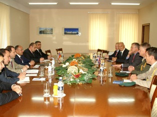 Defense Minister welcomes newly appointed UK military attaché