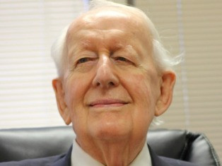Former US envoy to UN offers to create single economic area in South Caucasus