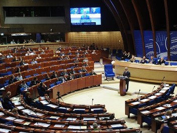 Armenia President: Azerbaijan creates artificial roadblocks before Karabakh conf