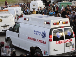 Bus crash in Mexico claims at least 14 lives