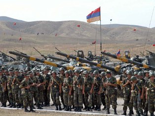 Մեկնարկել են «Արձագանք-2013» ռազմավարական հրամանատարաշտաբային մարզումները