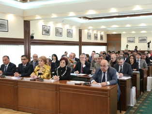 Երեւան քաղաքի պատվավոր քաղաքացիների թիվն ավելացավ եւս երեքով