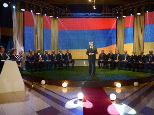 Սերժ Սարգսյանը մասնակցել է հայկական ֆուտբոլի լեգենդար թիմի՝ «Արարատ-73»-ի մեծարմ