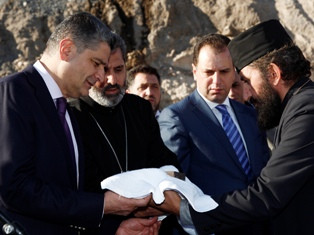 Կայացել է «մարդ-գրքերից» կազմված Սրբոց Թարգմանչաց եկեղեցու հիմնարկեքի արարողությ