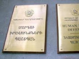 Պաշտպանի աշխատակիցները հորդորել են դատապարտյալին դադարեցնել հացադուլը եւ քանդել