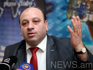 «Օրինաց երկիրը»՝ Արթուր Բաղդասարյանի եւ Գագիկ Ծառուկյանի միջեւ միջադեպի մասին. Ն