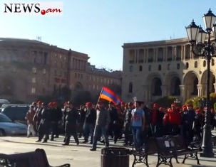 «Եթե կիրթ լինեիք, Լֆիկի հետեւից չէիք գնա». վիճաբանություն երթի ժամանակ
