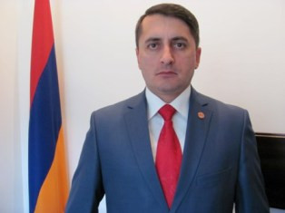 «Օտար ուժերին սեփական հոգին վաճառած» Զարուհի Փոստանջյանին վերաբերող բոլոր հարցեր