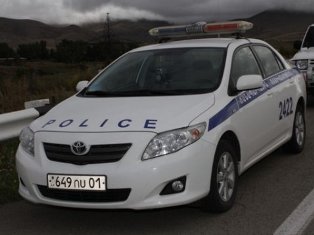 Ավտովթար Աբովյանում. Բախվել են «ՎԱԶ-2107»-ն ու «Ինֆինիթի»-ն. կա վիրավոր