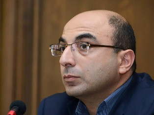 ԲՀԿ-ական պատգամավոր. Իշխանությունը պետք է համարձակություն ունենա Ղարաբաղը կապել
