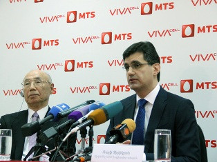 Hitachi-ի տնօրենը ՎիվաՍել-ՄՏՍ-ում (ֆոտո)