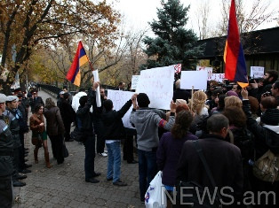 Հինգ օրից Սերժ Սարգսյանին կստիպեն հրաժարակա՞ն տալ (ֆոտոռեպորտաժ)