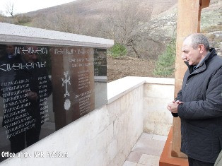 Արցախի նախագահը հուշարձան է բացել