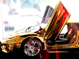 Դուբայում վաճառքի է հանվել Lamborghini-ի ոսկե մոդելը